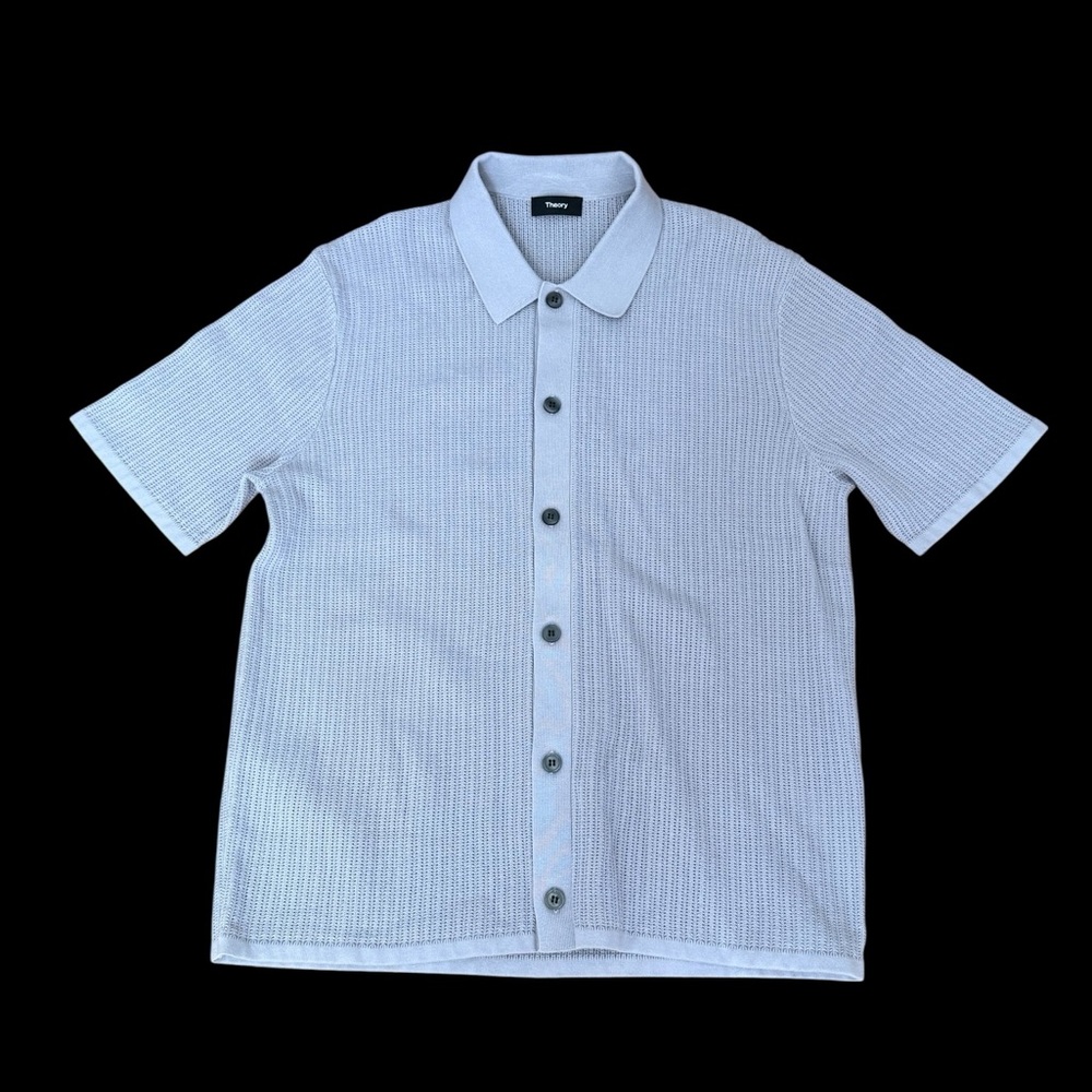 Theory**Men's Lavender Knit Button Down Shirt***Med. $289